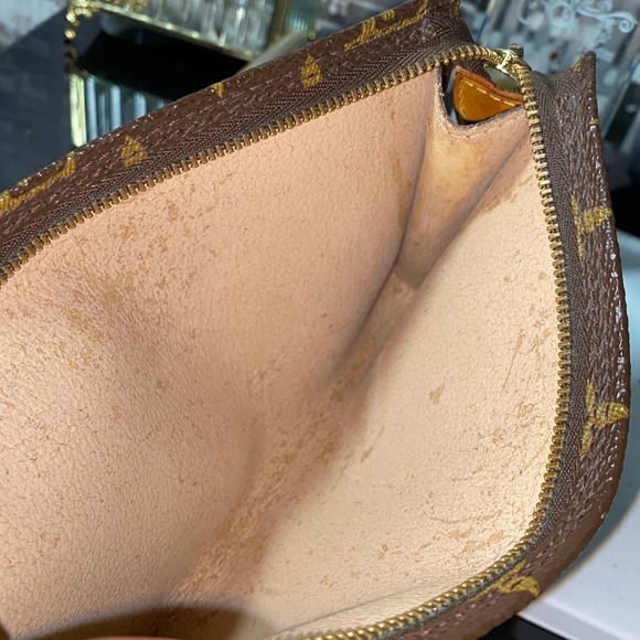 Authentic Louis Vuitton Monogram Cosmetic Accessories Pouchette Bag - Picture 15 of 16